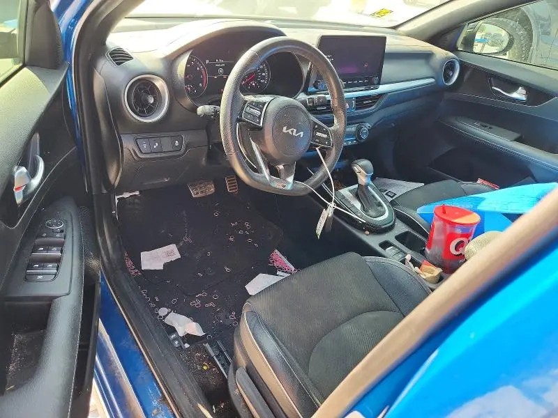 2024 KIA FORTE GT LINE  