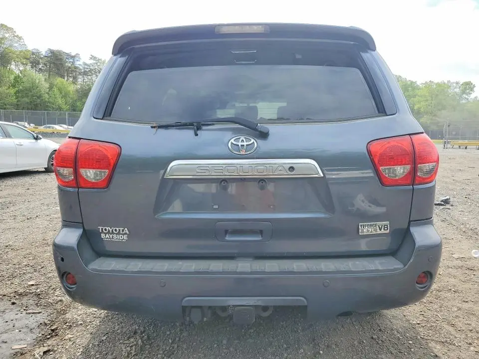 2010 TOYOTA SEQUOIA LIMITED  