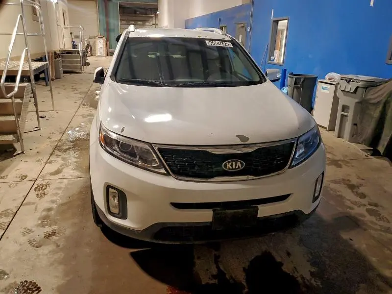 2014 KIA SORENTO LX  