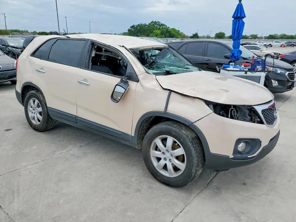 2012 KIA SORENTO LX  