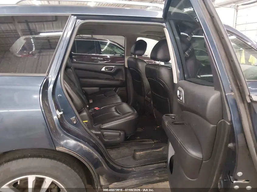 2016 NISSAN PATHFINDER SL