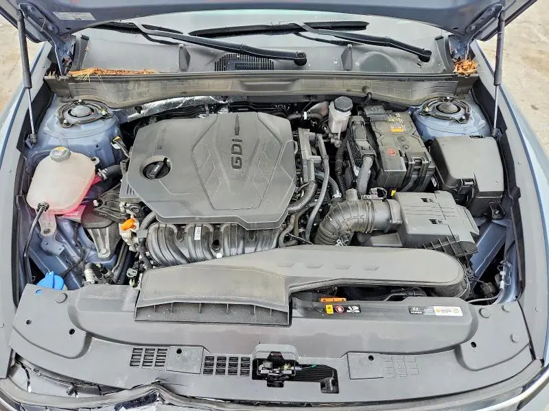 2025 HYUNDAI SONATA SE  
