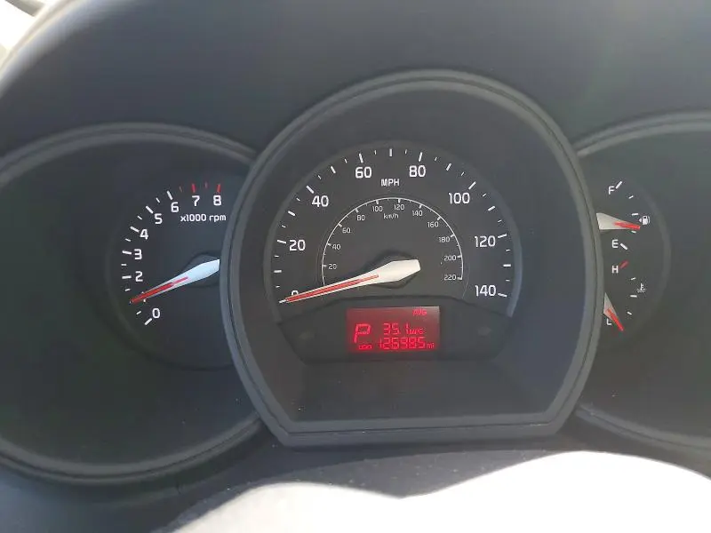 2016 KIA RIO LX  