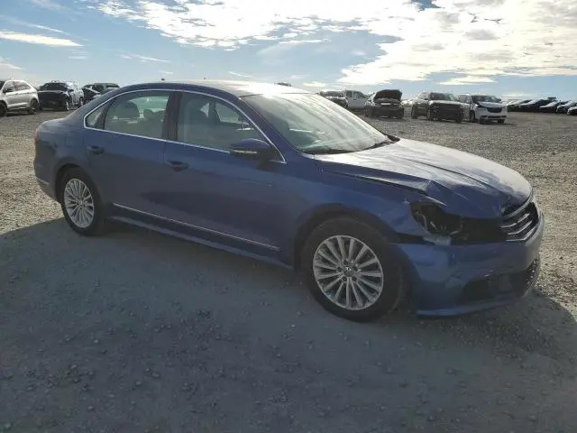 2016 VOLKSWAGEN PASSAT SE  
