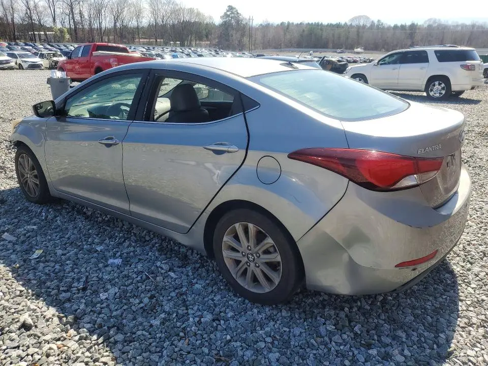 2015 HYUNDAI ELANTRA SE  