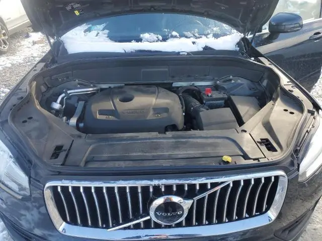 2021 VOLVO XC90 T6 MOMENTUM  