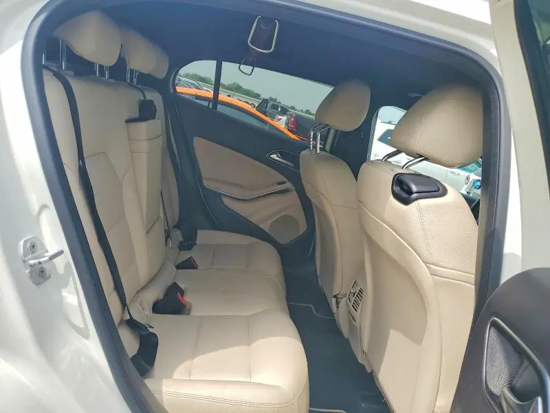 2016 MERCEDES-BENZ GLA 250  