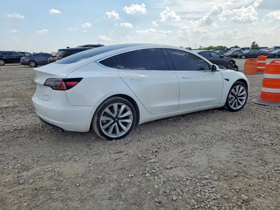 2020 TESLA MODEL 3   