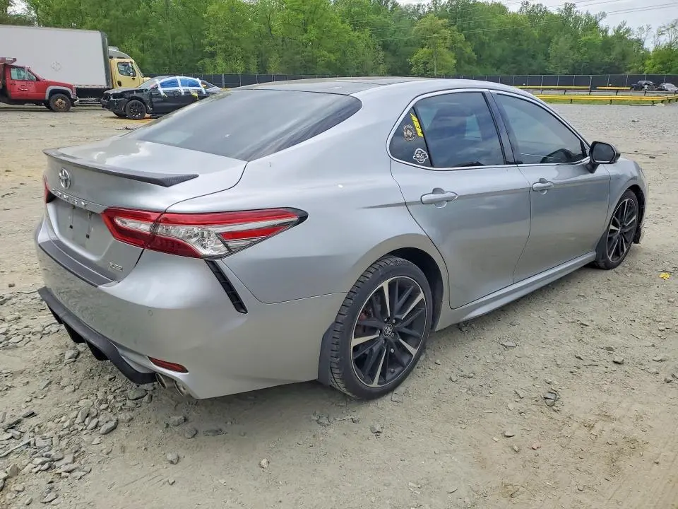 2018 TOYOTA CAMRY XSE  