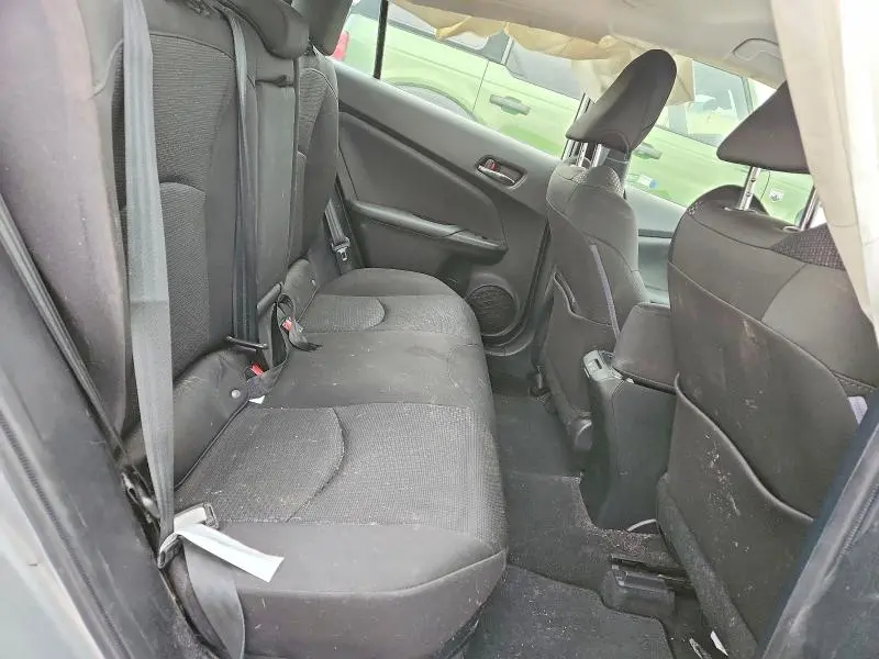 2019 TOYOTA PRIUS LE  