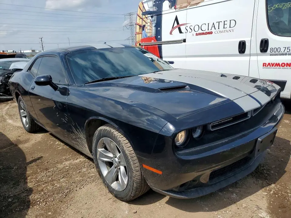 2018 DODGE CHALLENGER SXT  