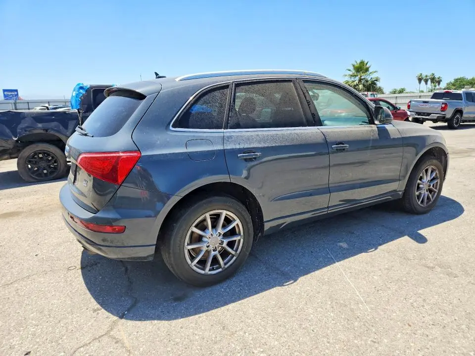 2010 AUDI Q5 PREMIUM  