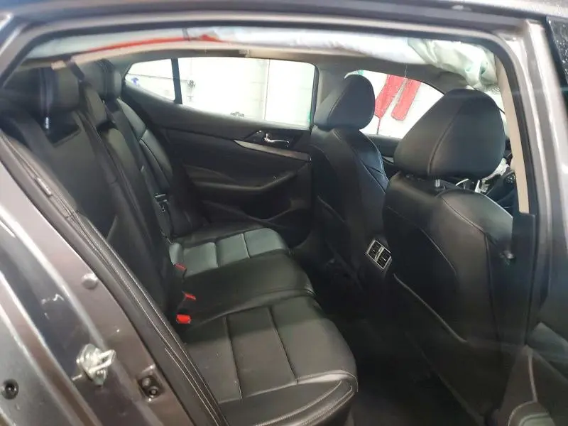 2020 NISSAN MAXIMA SV  