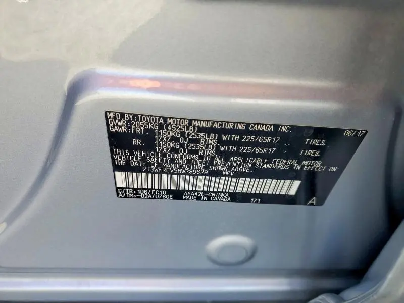 2017 TOYOTA RAV4 XLE  