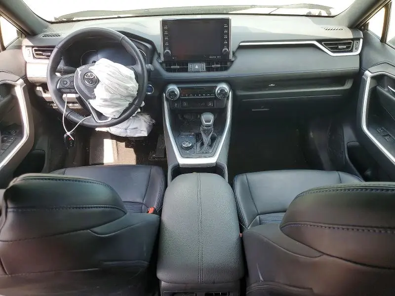 2022 TOYOTA RAV4 XSE  