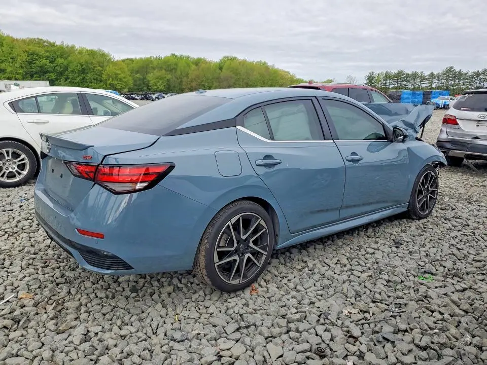 2024 NISSAN SENTRA SR  