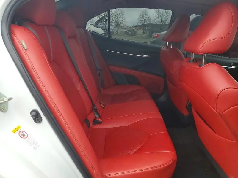 2018 TOYOTA CAMRY XSE  