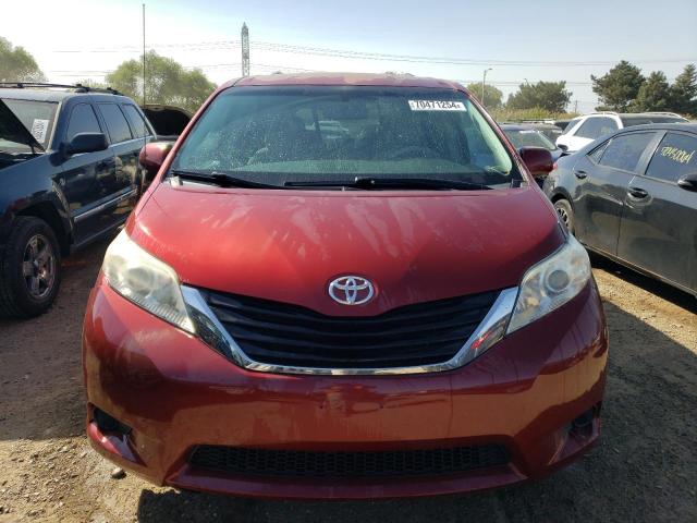 2011 TOYOTA SIENNA LE