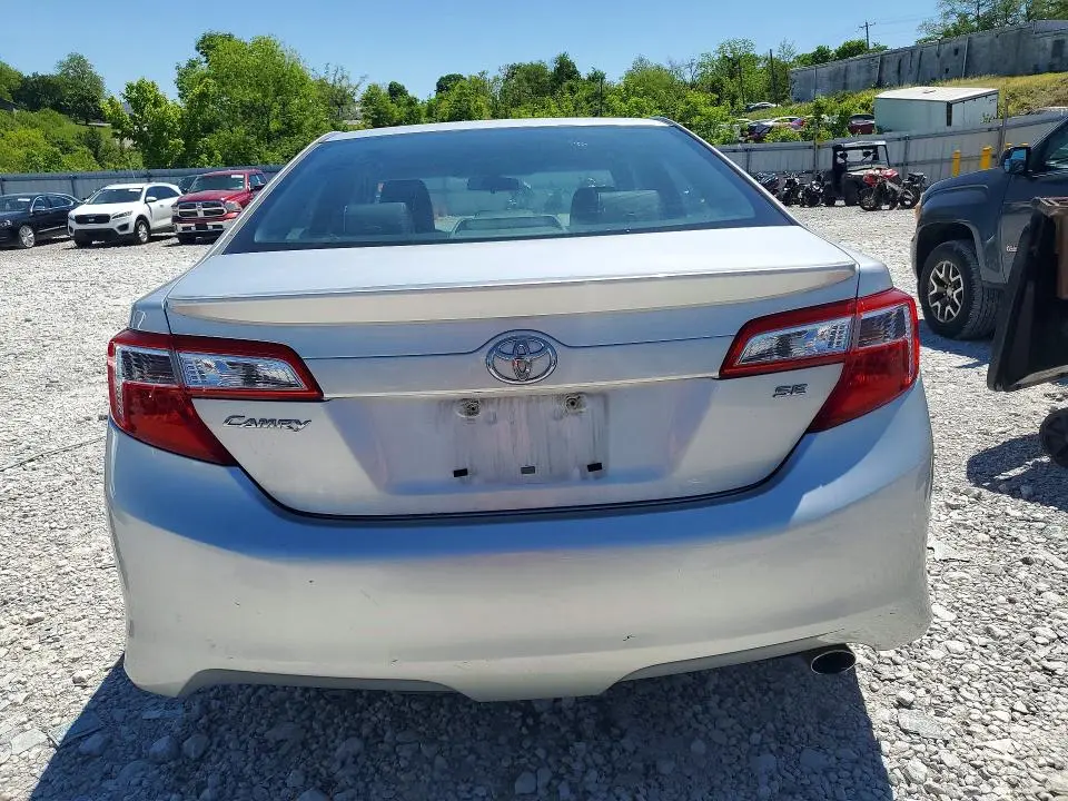 2013 TOYOTA CAMRY SE  