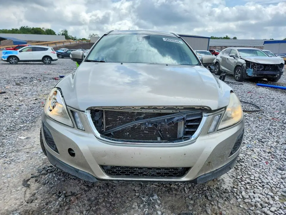 2011 VOLVO XC60 3.2  