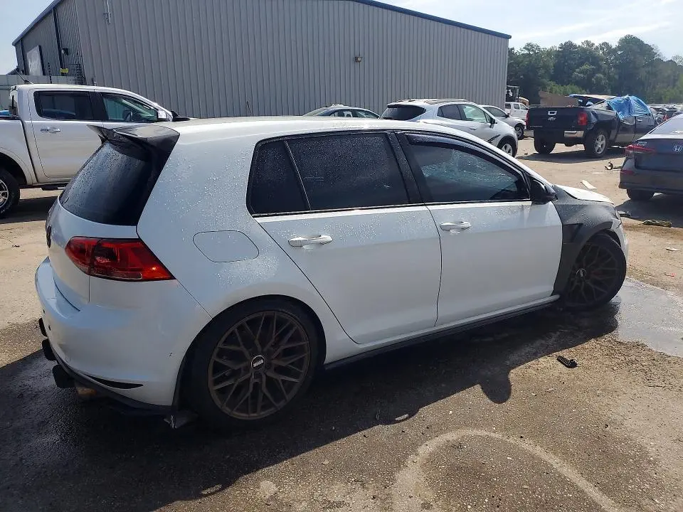 2017 VOLKSWAGEN GTI S  