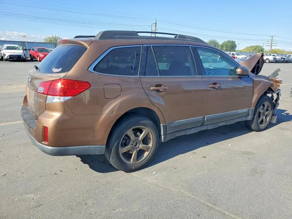 2013 SUBARU OUTBACK 2.5I PREMIUM  