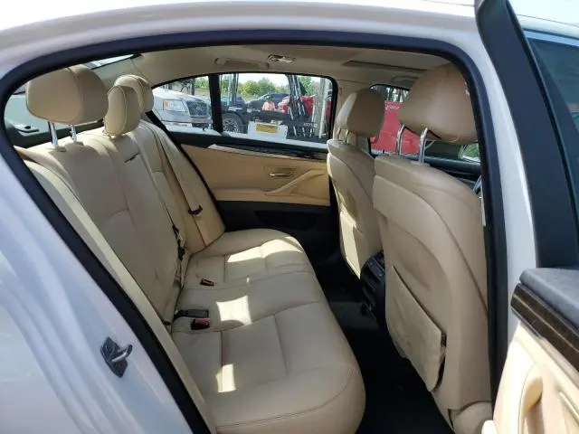 2016 BMW 528 XI  
