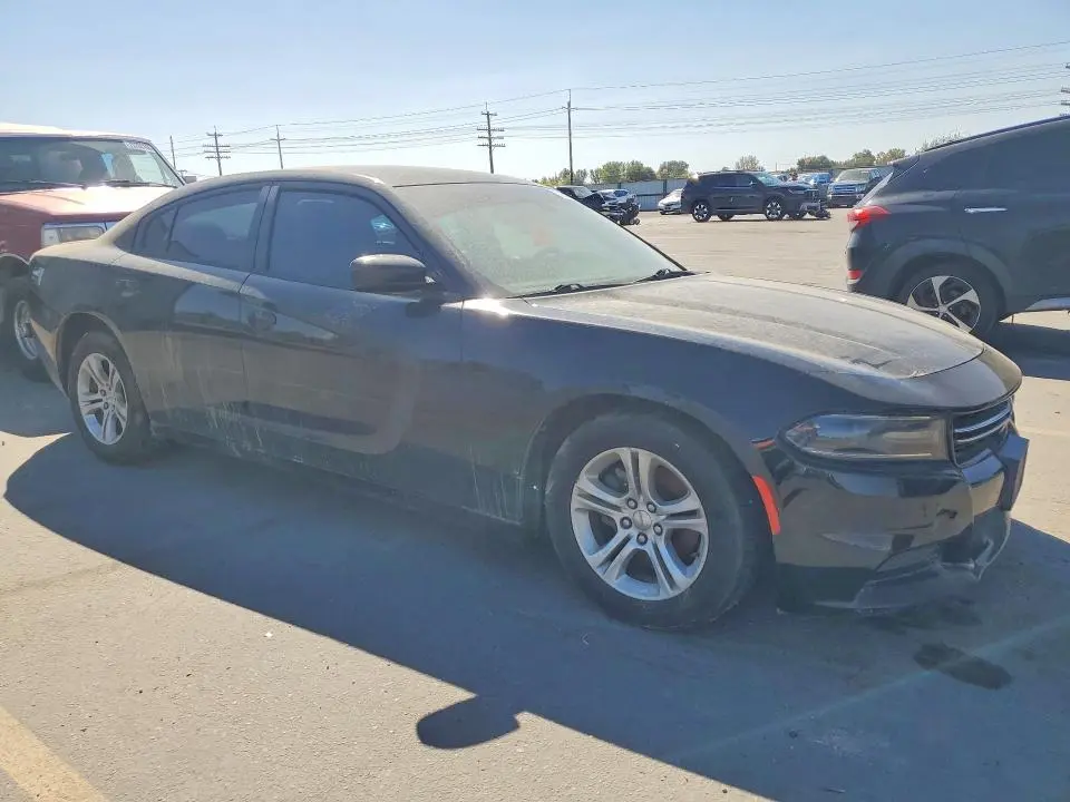 2015 DODGE CHARGER SE  