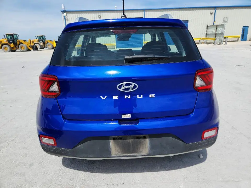 2024 HYUNDAI VENUE   