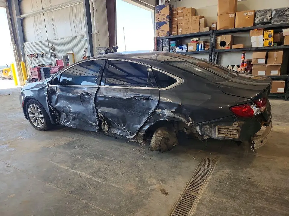 2016 CHRYSLER 200 LIMITED  