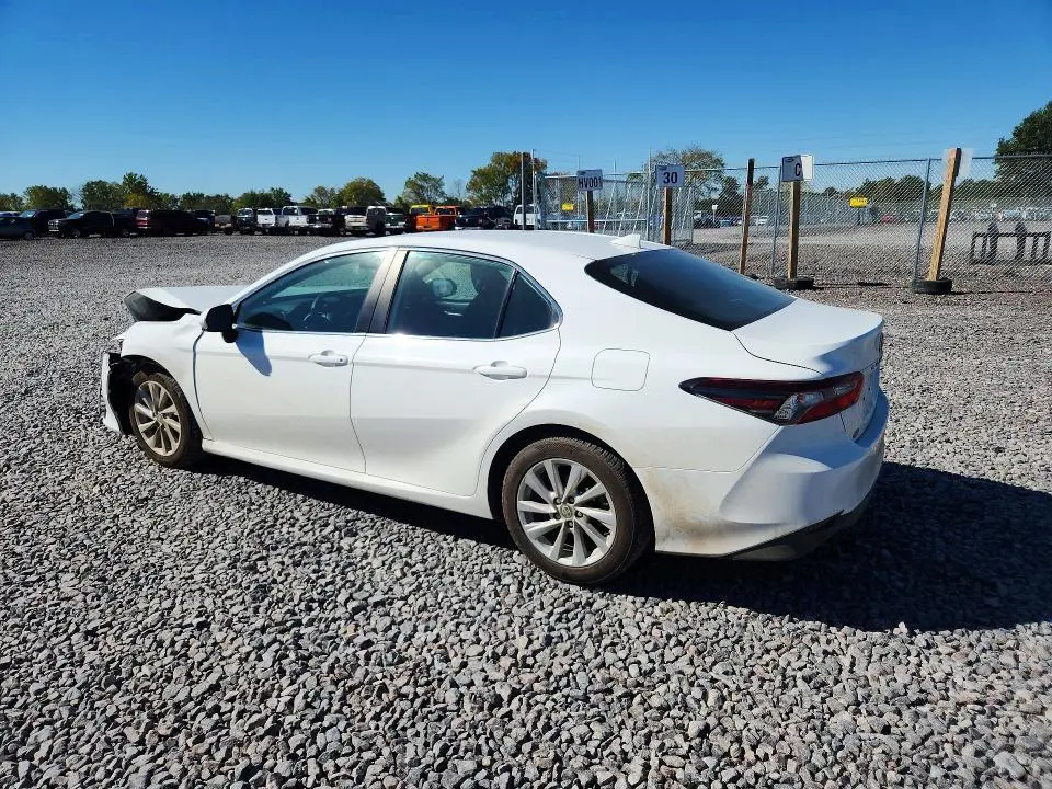 2021 TOYOTA CAMRY LE  