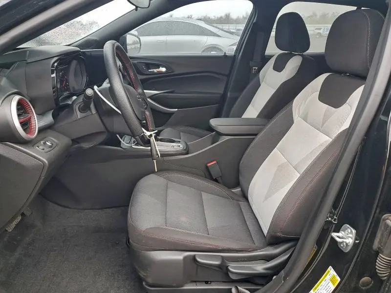 2025 CHEVROLET TRAX 1RS  