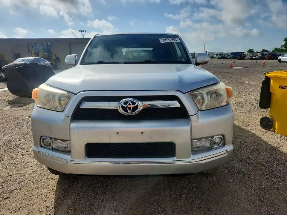 2010 TOYOTA 4RUNNER SR5  
