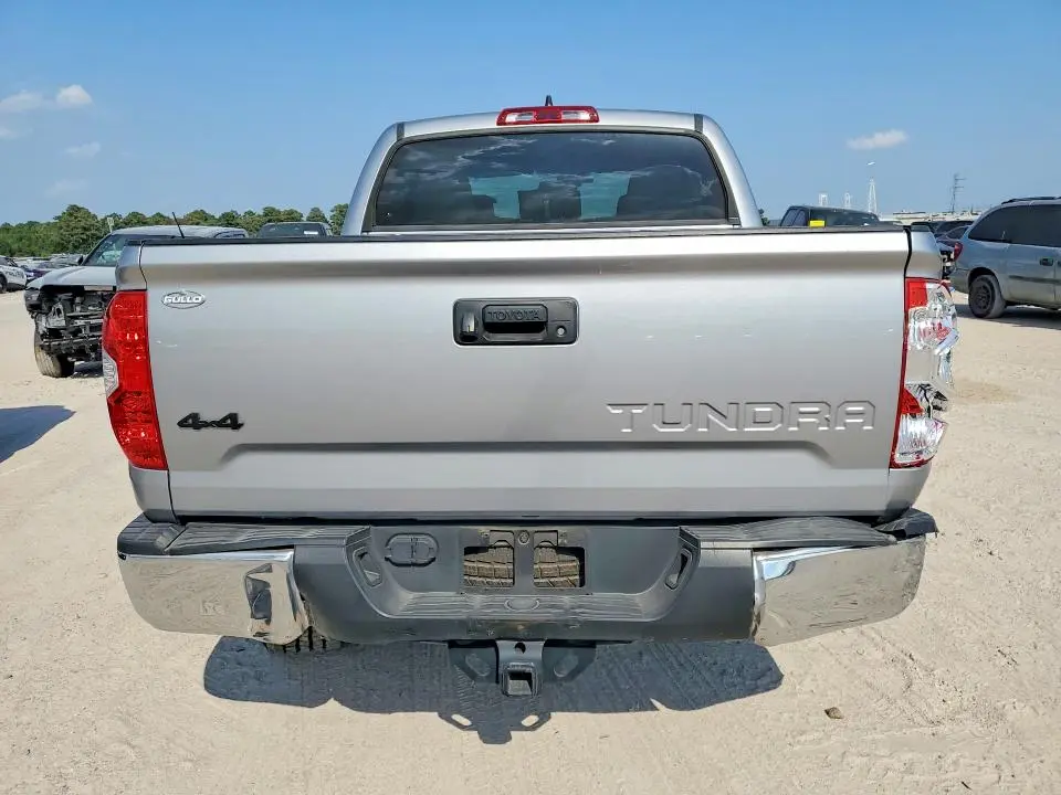 2021 TOYOTA TUNDRA SR5  