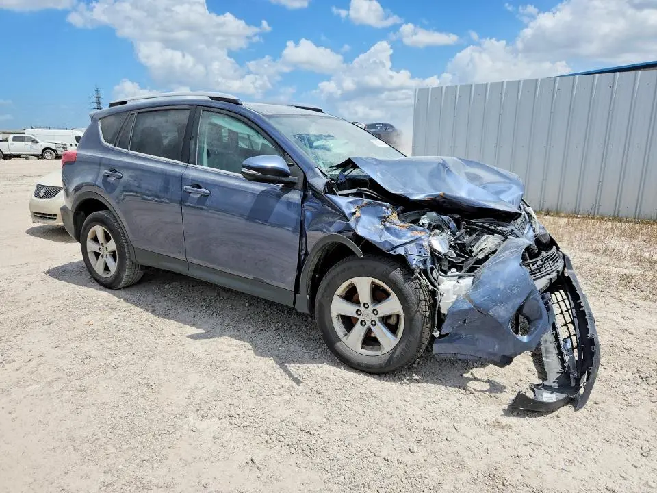 2014 TOYOTA RAV4 XLE  