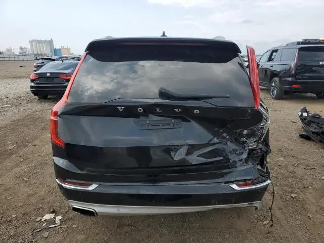 2016 VOLVO XC90 T6  