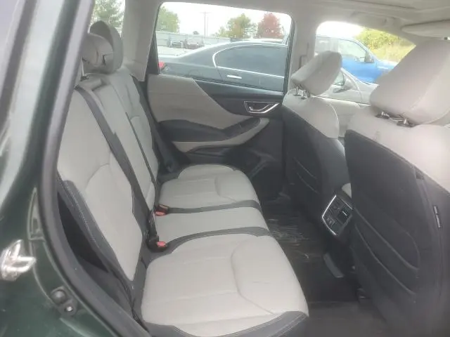 2022 SUBARU FORESTER LIMITED  