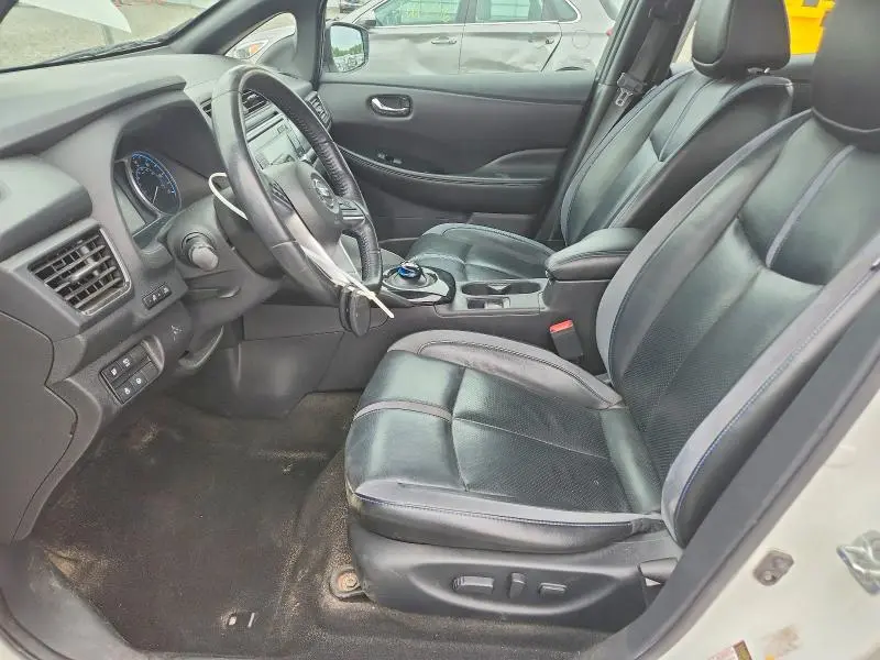 2018 NISSAN LEAF SL  