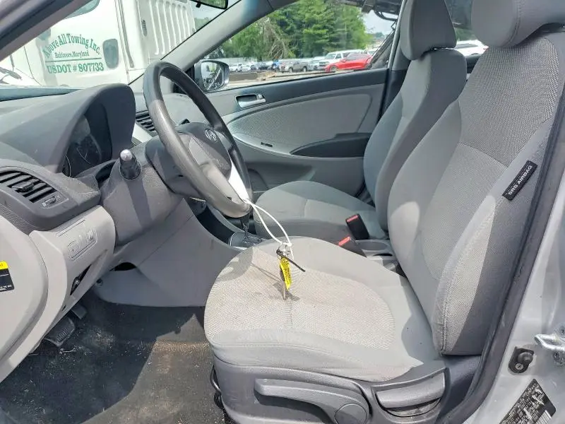 2012 HYUNDAI ACCENT GLS  