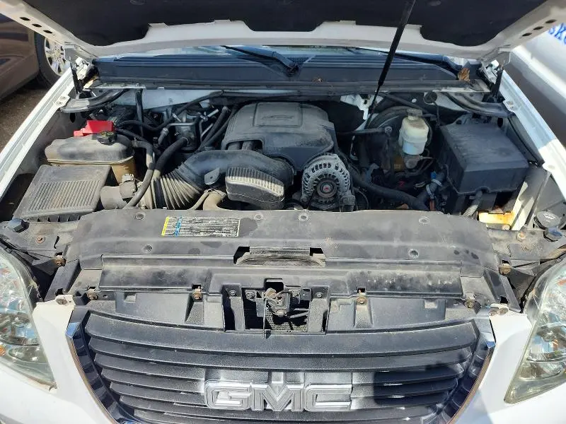 2011 GMC YUKON XL K1500 SLT  