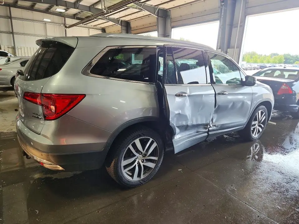 2018 HONDA PILOT ELITE  