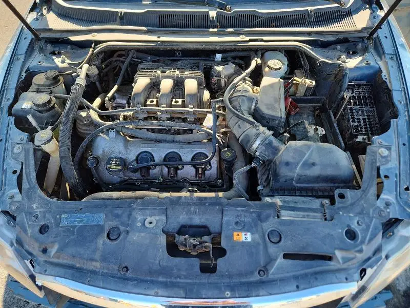 2010 FORD TAURUS SE  