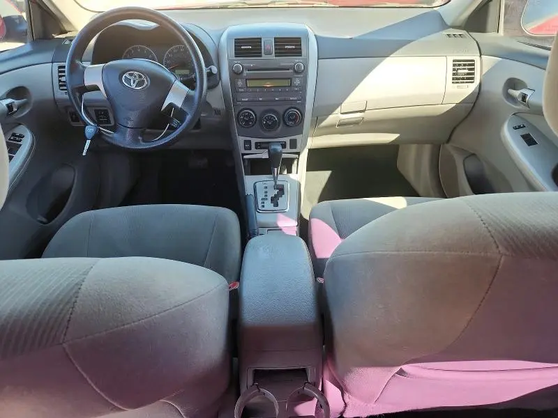 2011 TOYOTA COROLLA LE