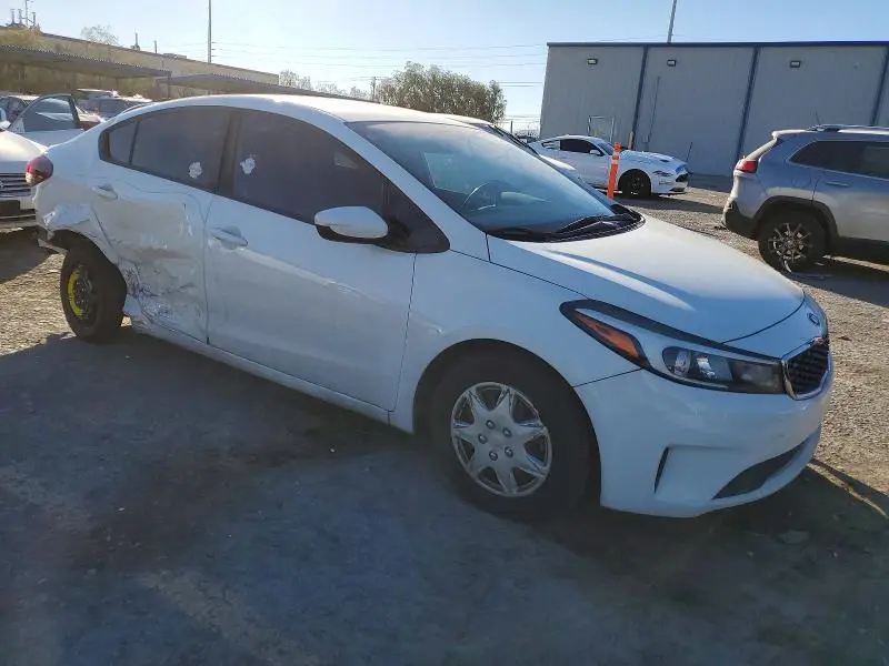 2018 KIA FORTE LX  