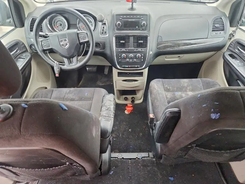 2014 DODGE GRAND CARAVAN SE  