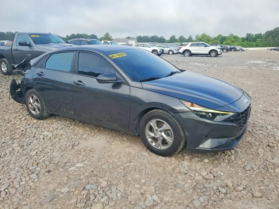 2021 HYUNDAI ELANTRA SE  