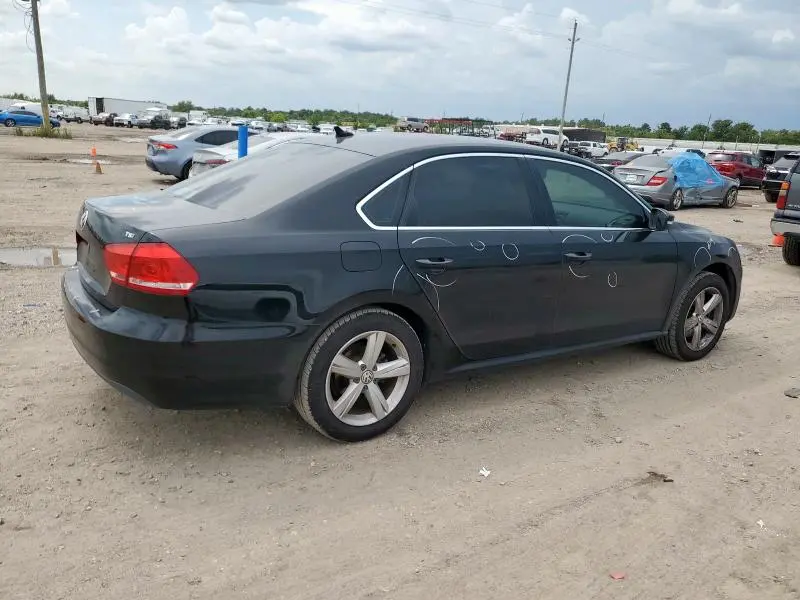 2015 VOLKSWAGEN PASSAT S  