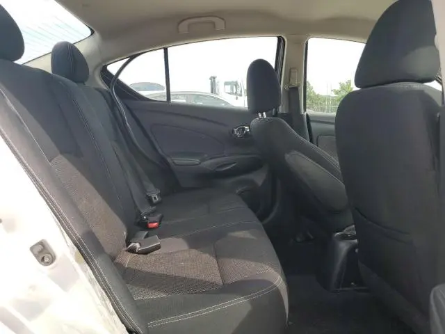 2015 NISSAN VERSA S  