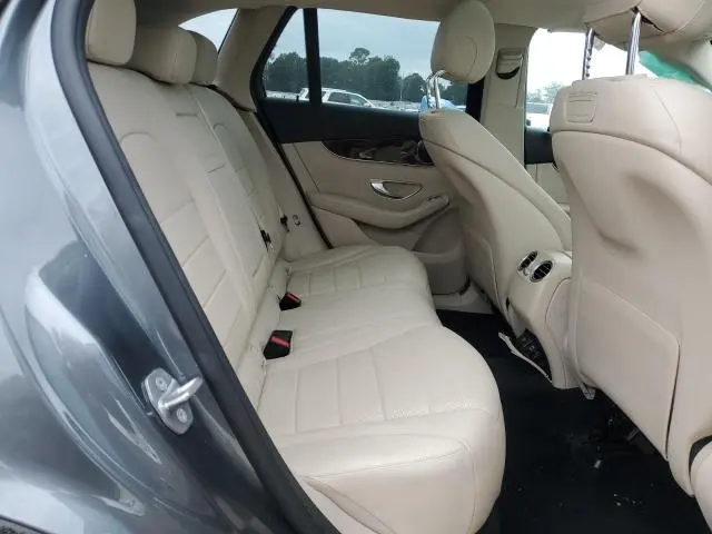 2018 MERCEDES-BENZ GLC 300