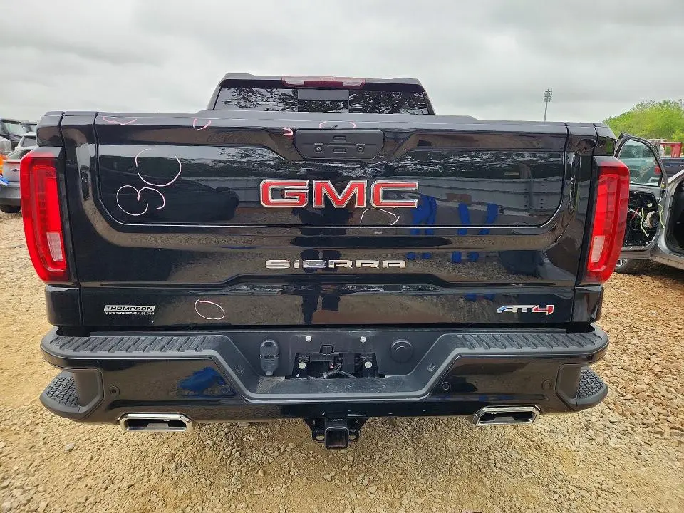 2021 GMC SIERRA K1500 AT4  